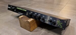 Rocktron Chameleon 19" 1U Rack Mount 24-bit DSP Gitaar Preamp en Effect Processor Incl. Voeding