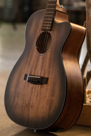 timmercort-core-oc-mahogany-acoustic-electric-guitar-lifestyle-8