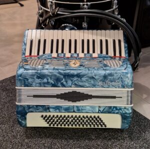 Galanti Accordeon Oceaan Blauw 80 Bas 7/2 Registers Demo Model Incl. Gigbag