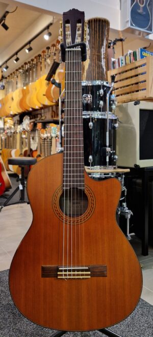Yamaha CG150CCE Klassieke Elektro Akoestische Gitaar met Cutaway Demo Model