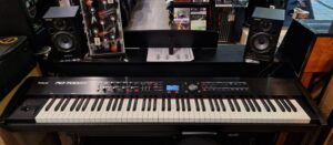 Roland RD-700GX Stagepiano Demo Model ZGN Incl. Edirol Studio Monitors