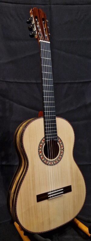 Antonio de Toledo ATF-17EB White Ebony Tomatito Almería Flamenco Negra Gitaar
